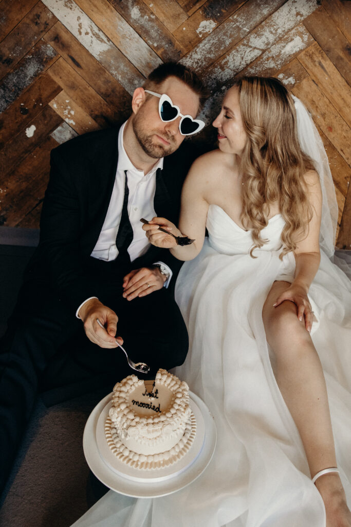 Cake cutting at new york city elopement venue upper west side