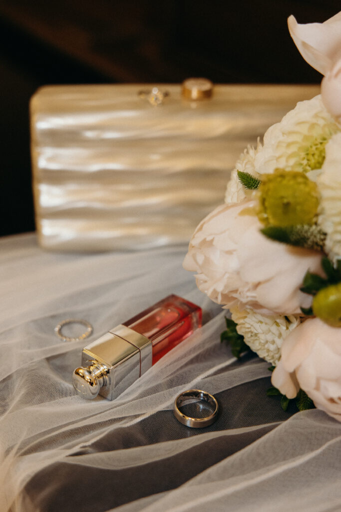 Elopement details photographed at nyc city hall by brooklyn elopement photographer