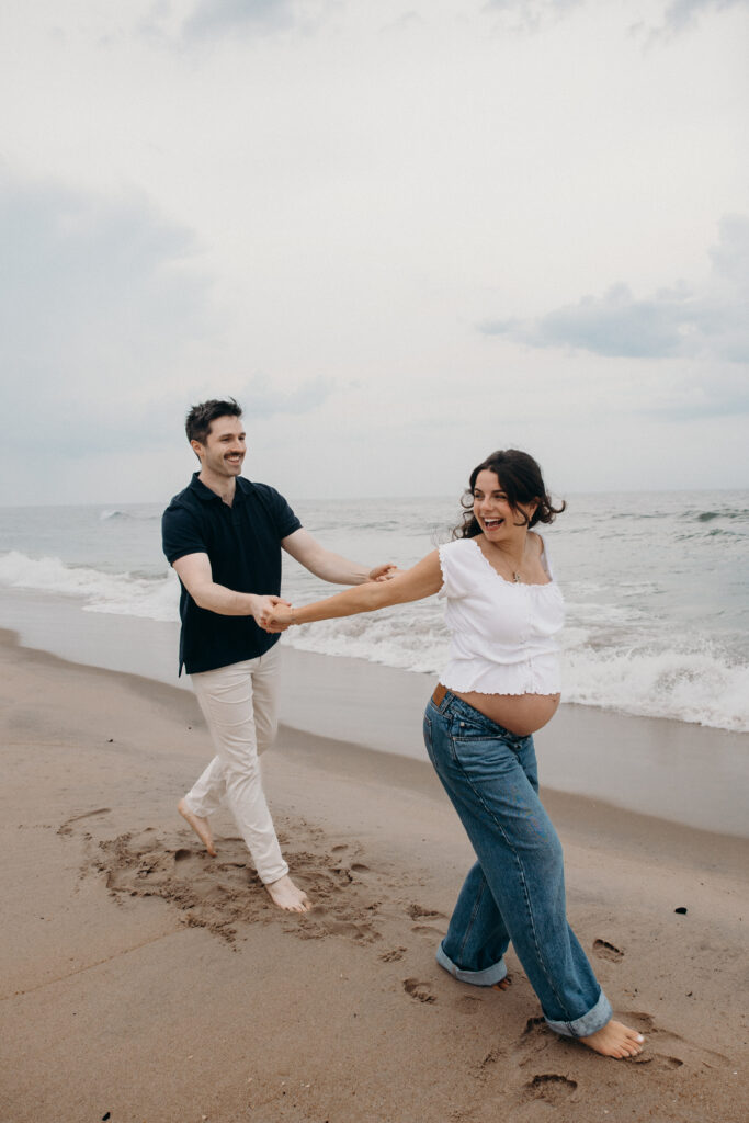 Maternity Photos at Spring Lake by New Jersey Photographer