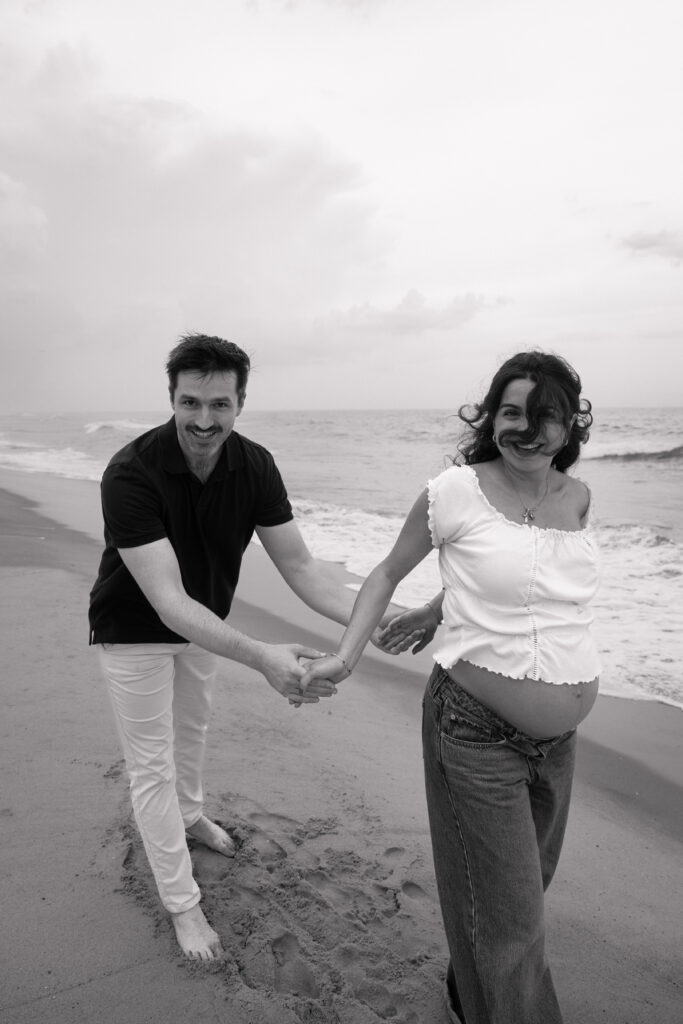 Maternity Photos at Spring Lake by New Jersey Photographer