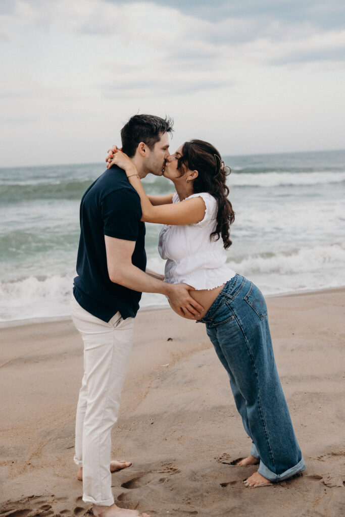 Maternity Photos at Spring Lake by New Jersey Photographer