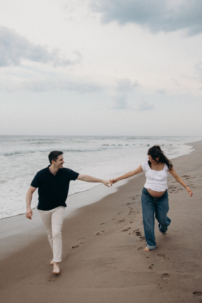 Maternity Photos at Spring Lake by New Jersey Photographer