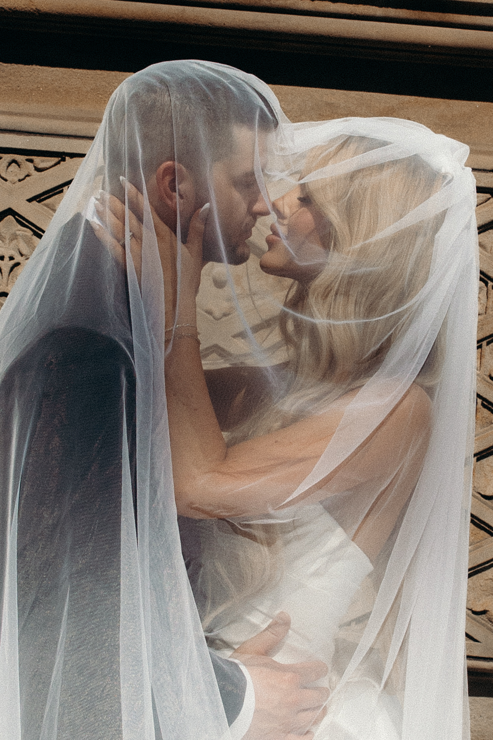 NYC elopement photographer captures the couple during their Central Park elopement.