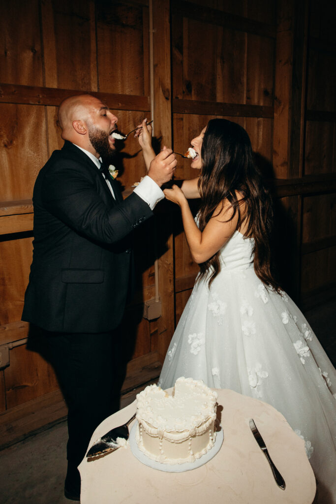 Cake cutting at Stonewall Estate wedding