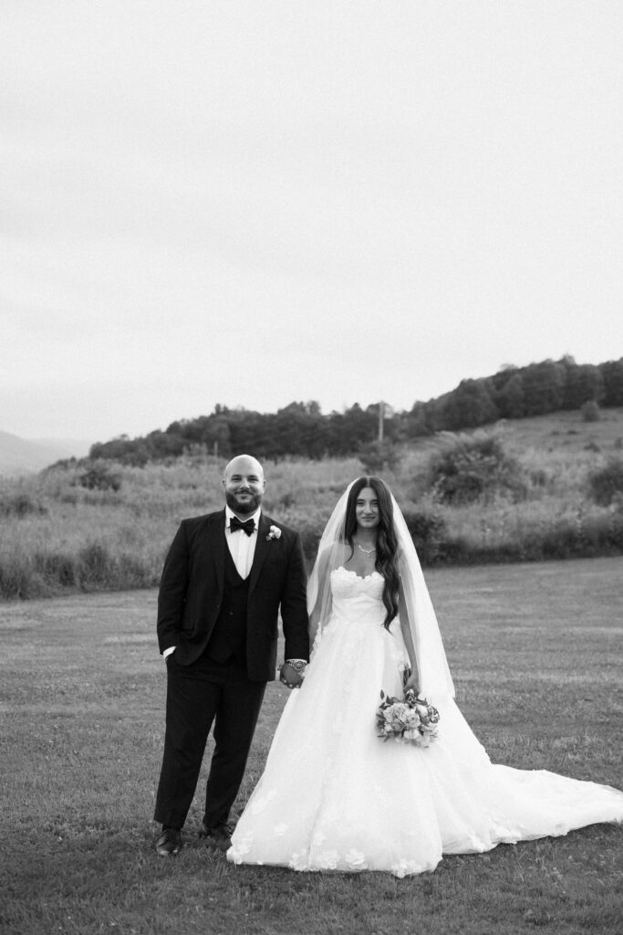Couple portraits at Stonewall Estate wedding