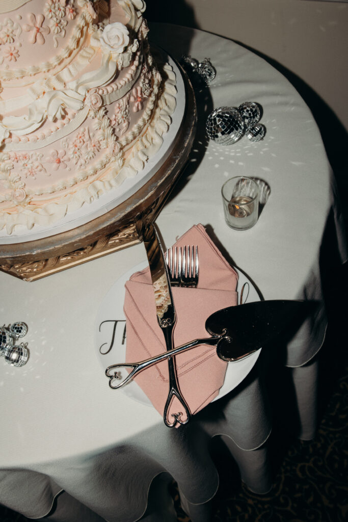 Wedding cake at Mountainville Manor