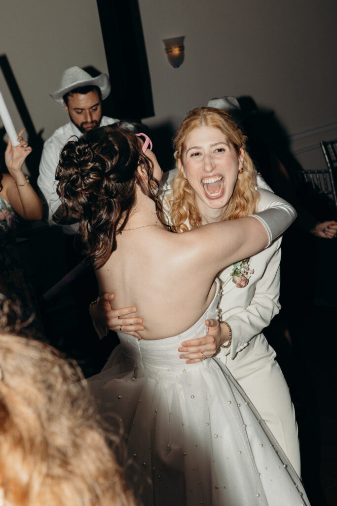 New york wedding photographer captures evening reception at Mountainville Manor