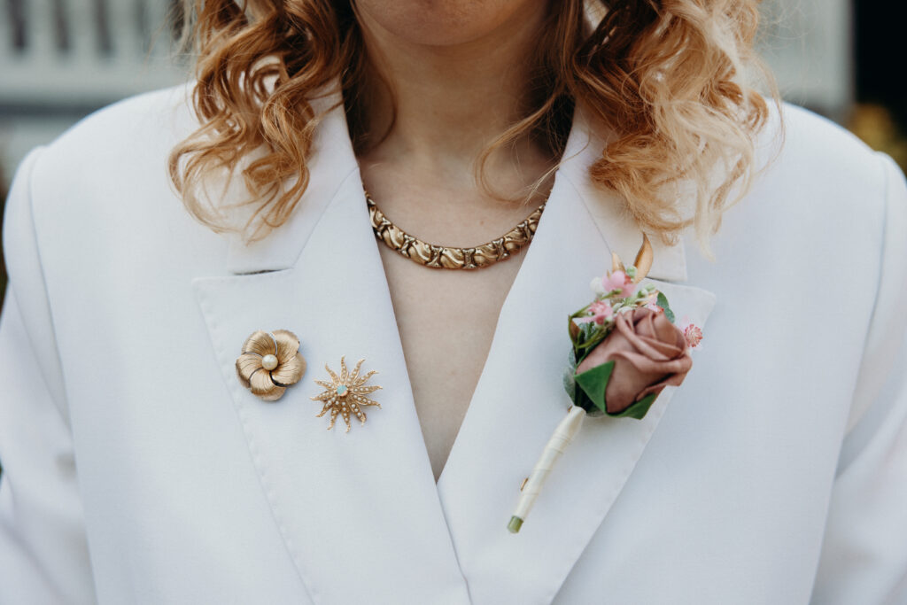 Wedding pins at Mountainville Manor