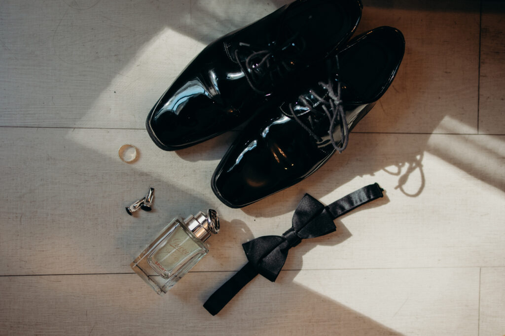 Groom accessories at Sea Cliff Manor wedding