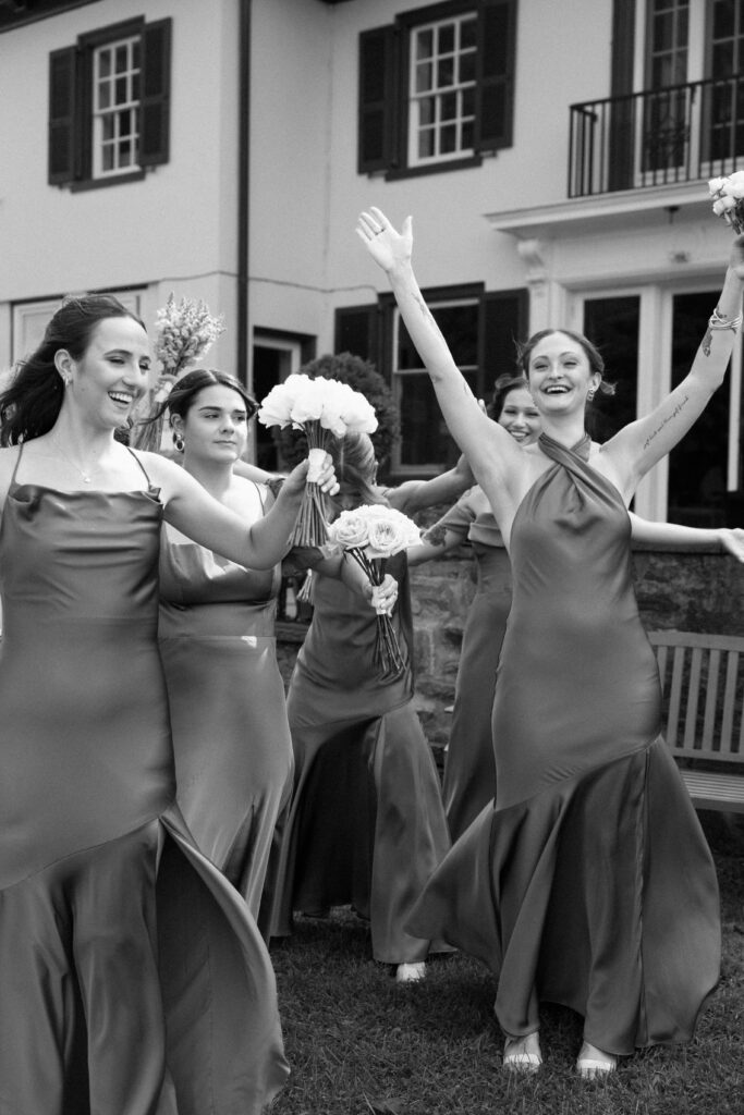 Wedding party at The Willows in New York