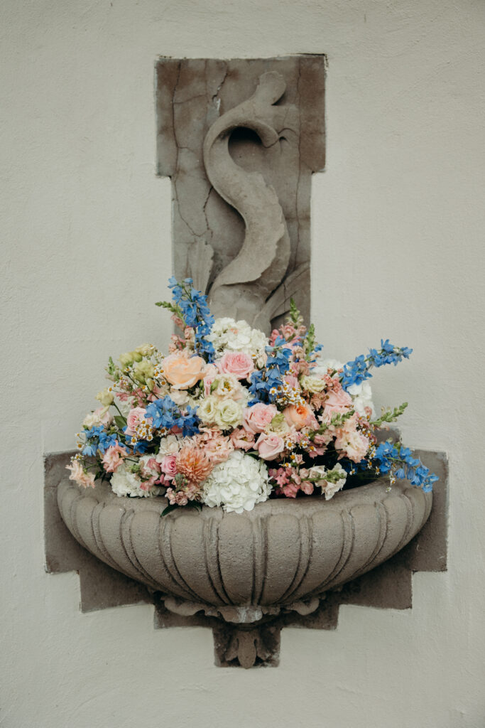 Wedding ceremony at The Willows in New York