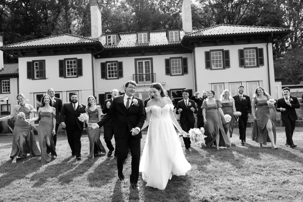 Wedding party at The Willows in New York