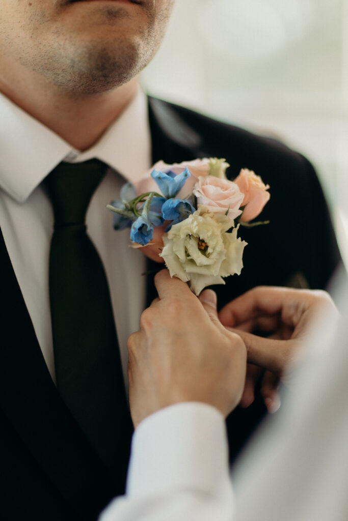 Groom getting ready at The Willows in New York