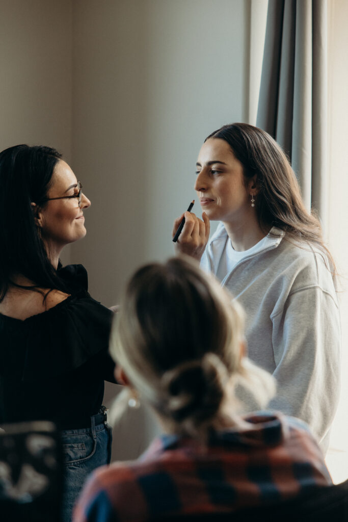 Bride getting ready at The Willows in New York
