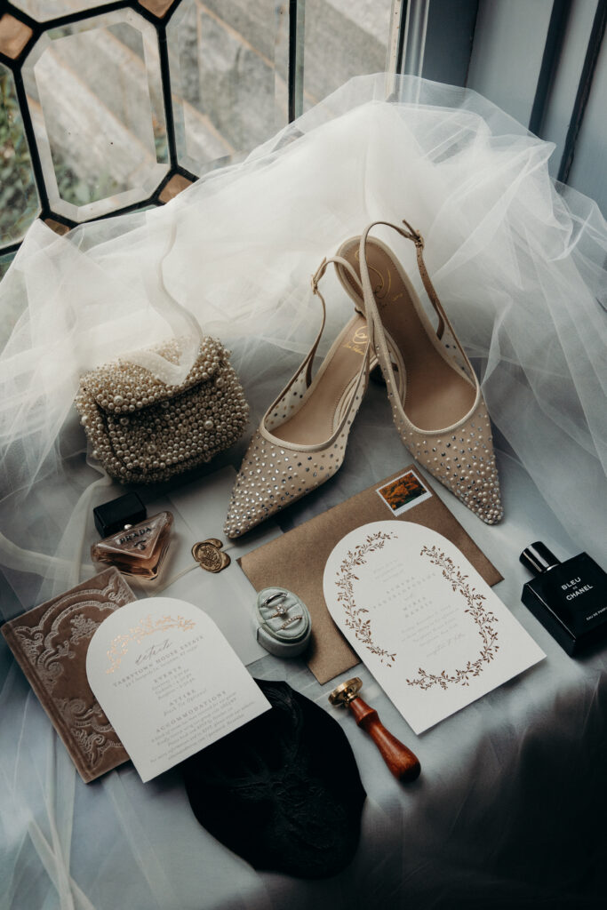 Bridal accessories at Tarrytown House Estate in New York