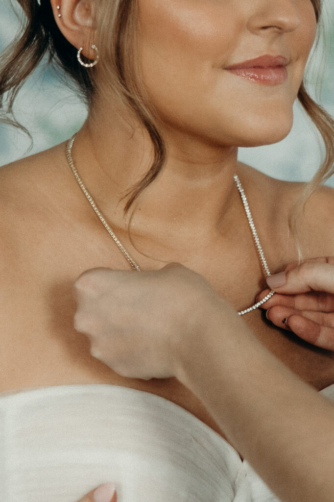 Bride getting ready at Tarrytown House Estate in New York