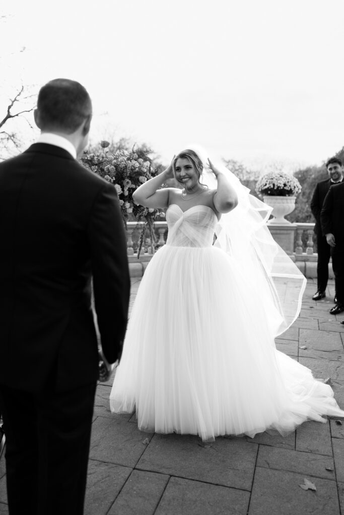 Bridal portraits at Tarrytown House Estate by a New York wedding photographer