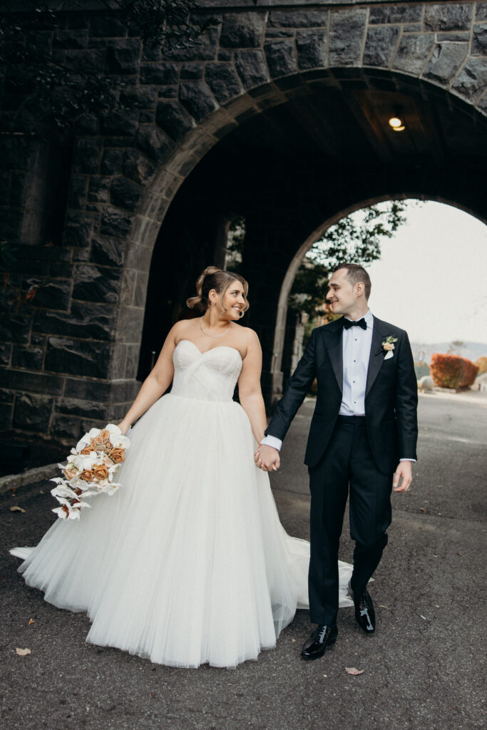 Wedding couple portraits at Tarrytown House Estate by a New York wedding photographer