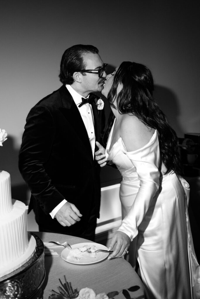 Cake cutting at Le Chateau New York